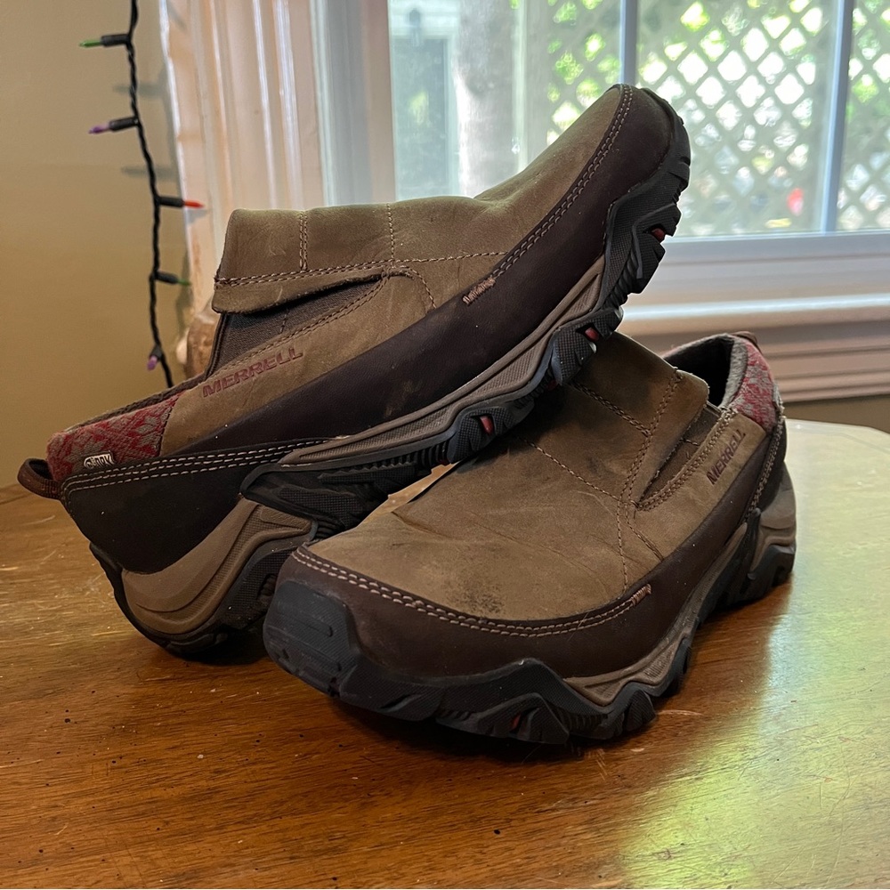 Merrell winter hiking slip on clogs